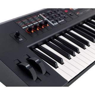 Yamaha MX61-II Black