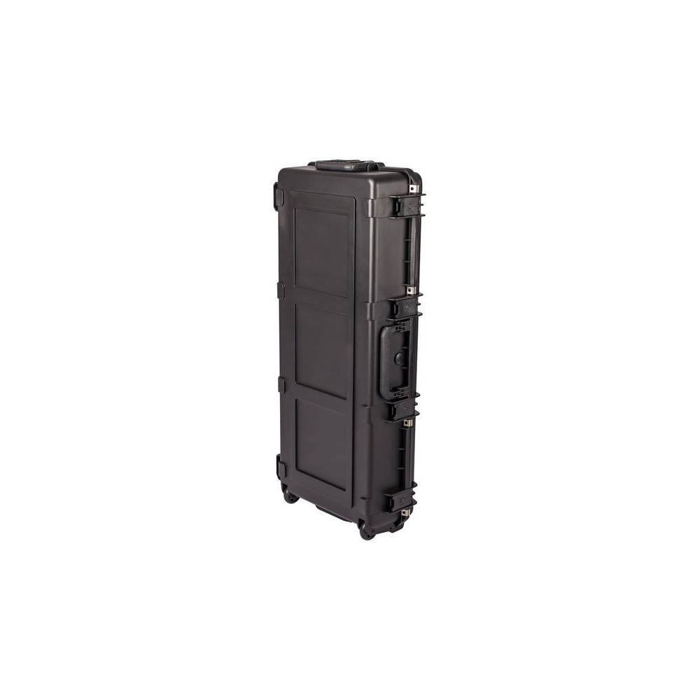 SKB iSeries 4217-30 waterdichte flightcase klass. gitaar