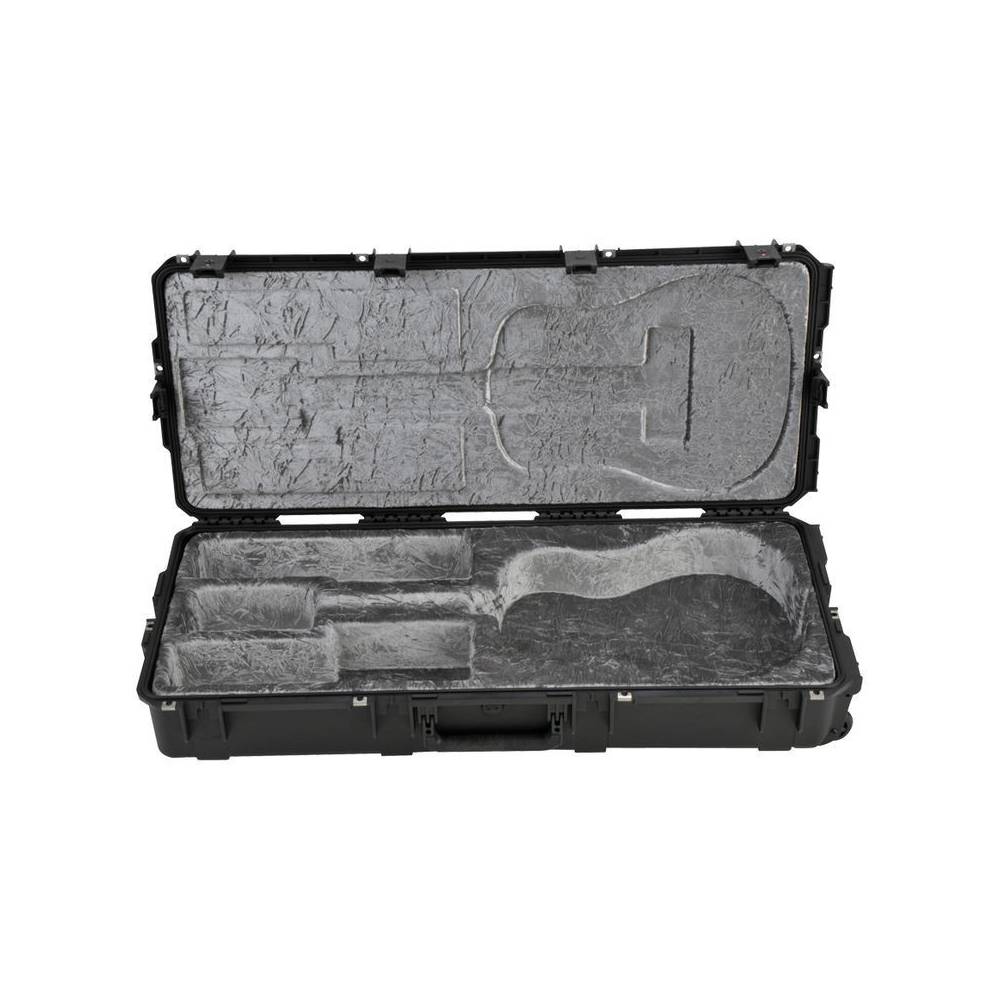 SKB iSeries 4217-30 waterdichte flightcase klass. gitaar