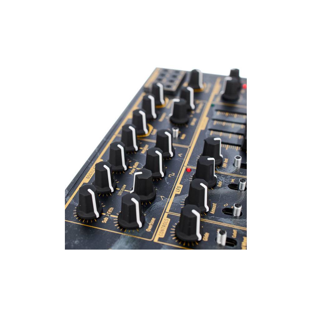Arturia MicroBrute Creation analoge synthesizer