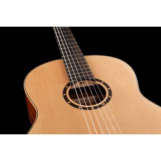 Ortega Family Series R121SN klassieke gitaar naturel met gigbag