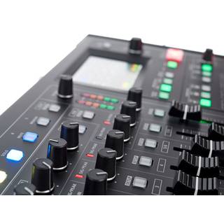 Roland VR-4HD audio/video-mixer
