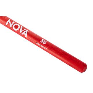 Nova by Vic Firth N5BR 5B drumstokken met houten tip, rood