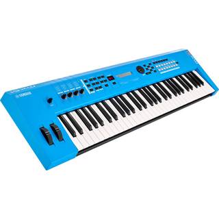 Yamaha MX61-II Blue