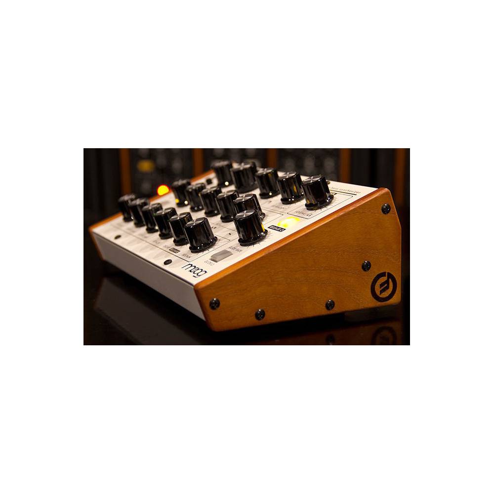 Moog houten zijkanten voor Minitaur