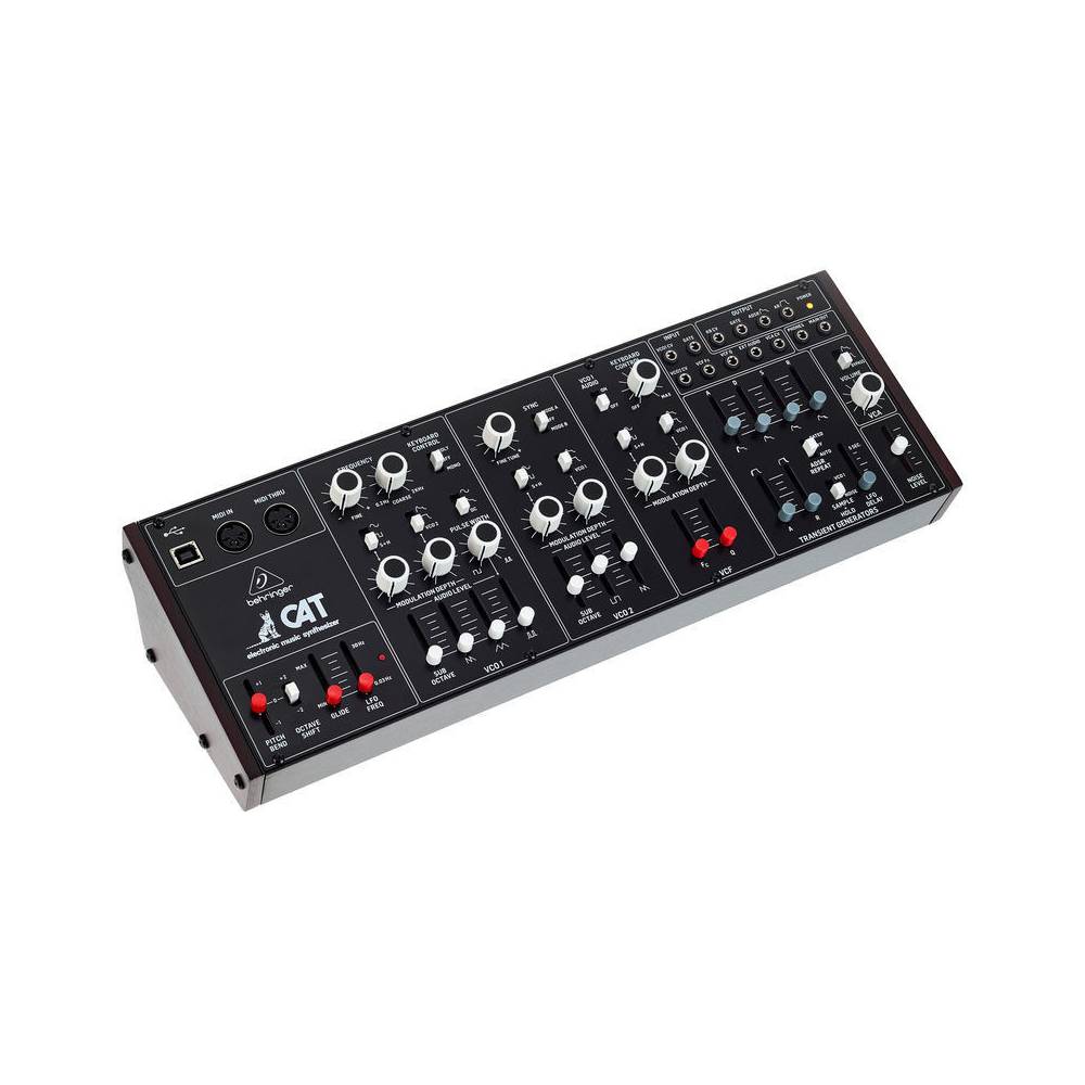 Behringer CAT analoge synthesizer