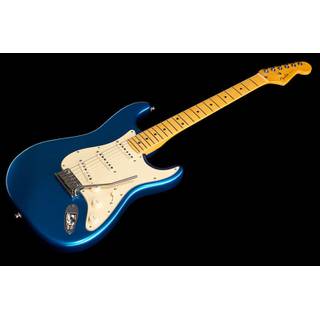 Fender American Ultra Stratocaster Cobra Blue MN met koffer