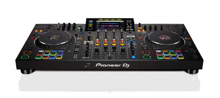De nieuwe all-in-one DJ controller van Pioneer DJ genaamd XDJ-XZ