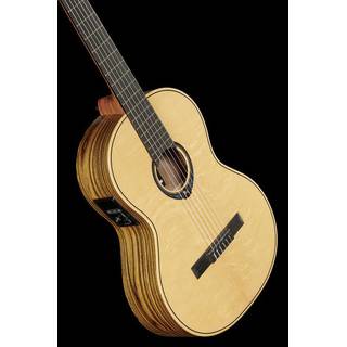 LAG Guitars Classic HyVibe 30 CHV30E E/A klassieke gitaar met ingebouwd multi-effect en bluetooth