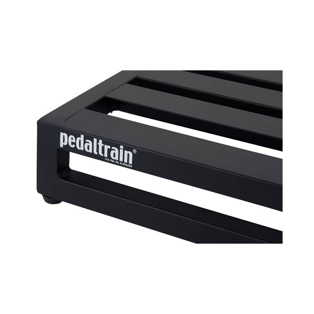 Pedaltrain novo 24 (soft case) pedalboard