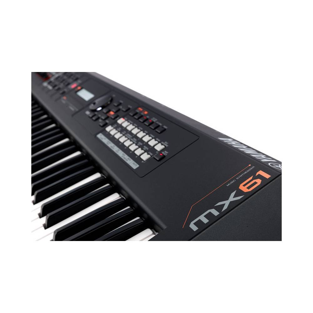 Yamaha MX61-II Black