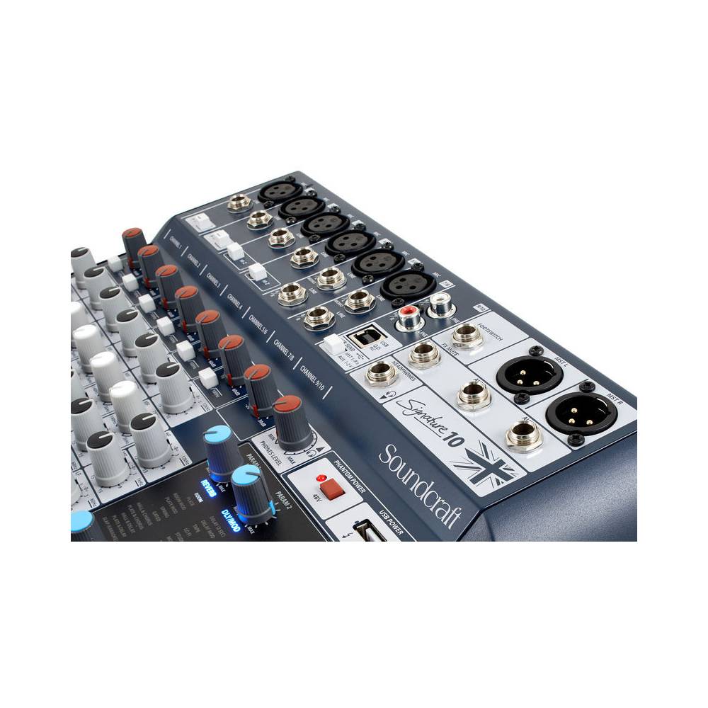 Soundcraft Signature 10 PA mixer met gratis AKG K52