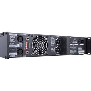 Behringer EP 2000 versterker