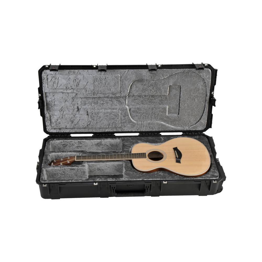 SKB iSeries 4217-30 waterdichte flightcase klass. gitaar
