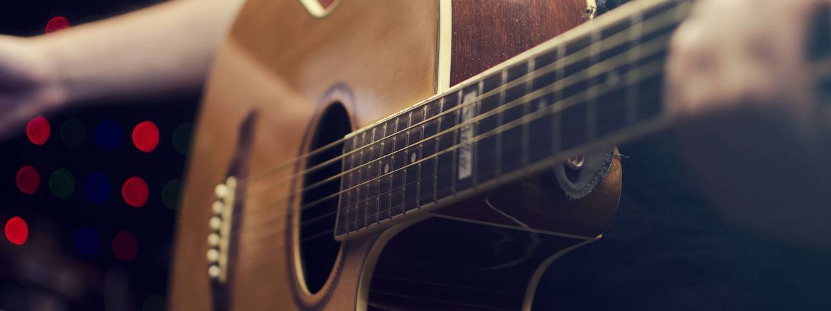 Uitputting vitaliteit Meenemen Waar moet ik op letten bij de aanschaf van een 2de hands gitaar? -  InsideAudio