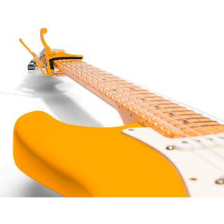 Kyser x Fender Quick-Change Electric Capo Butterscotch Blonde capo voor elektrische gitaar
