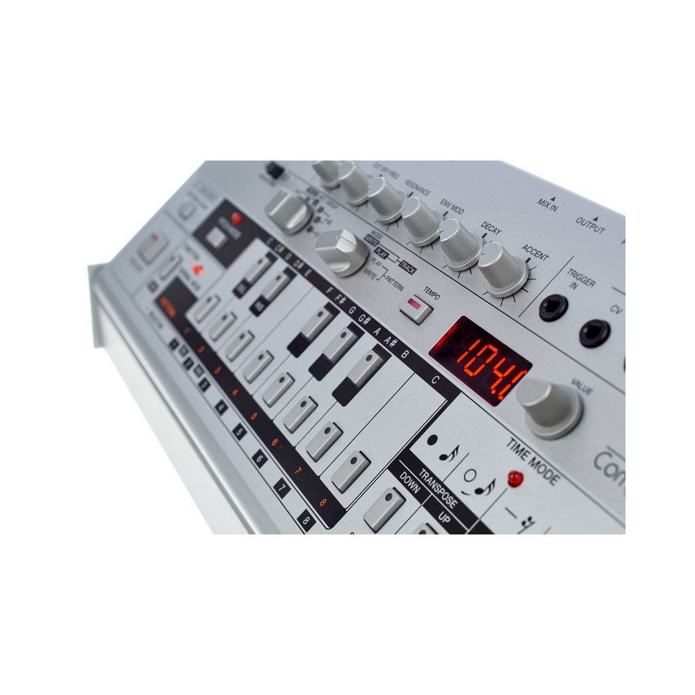 Roland TB-03