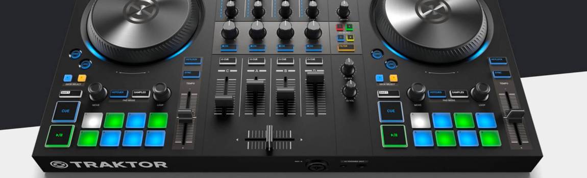 Neem je set mee naar grotere locaties met de nieuw aangekondigde TRAKTOR KONTROL S3, een DJ-controller met vier kanalen!