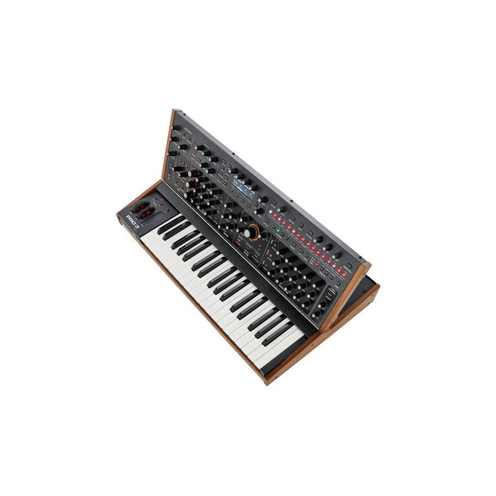 Sequential PRO 3 SE synthesizer