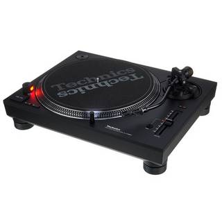 Technics SL-1210 MK7 direct drive draaitafel