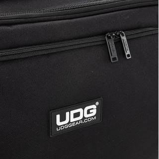 UDG Urbanite midi controller Backpack Extra Large black DJ-controller en 19” laptop-rugtas