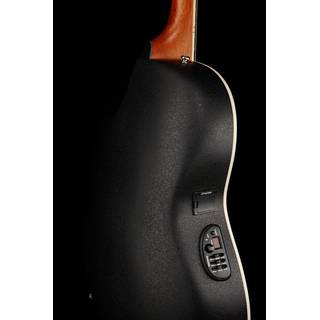 Ovation CS24-RR Celebrity Standard Mid Depth Ruby Red elektrisch-akoestische westerngitaar