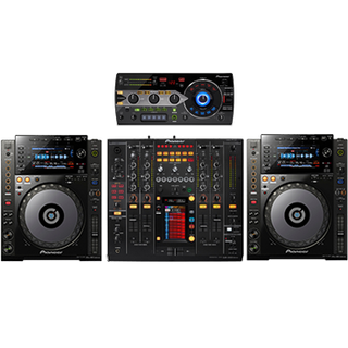 Pioneer DJ set 2 x CDJ-900 Nexus, 1 x DJM-2000 Nexus en RMX-1000