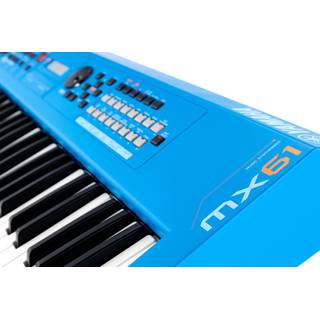 Yamaha MX61-II Blue