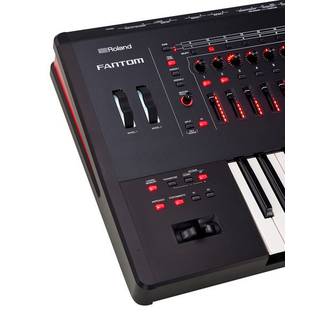 Roland Fantom-6 synthesizer 61 toetsen