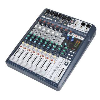 Soundcraft Signature 10 PA mixer met gratis AKG K52