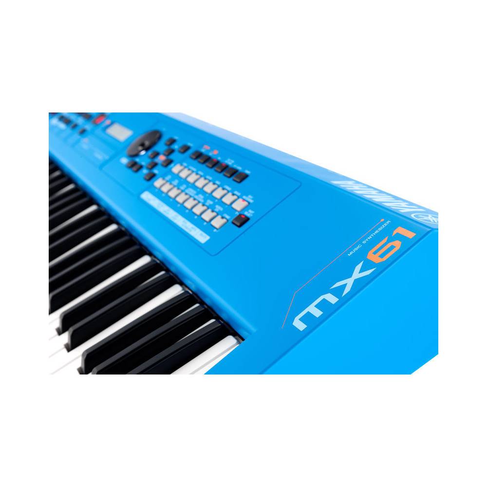 Yamaha MX61-II Blue