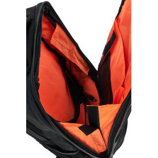 UDG Ultimate Backpack Slim Black / Orange inside
