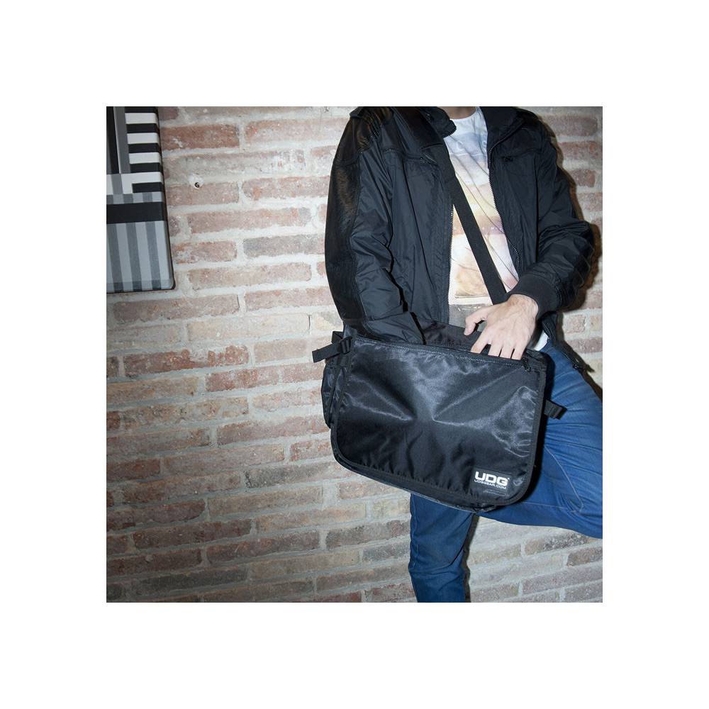 Ultimate CourierBag  Black, Orange inside