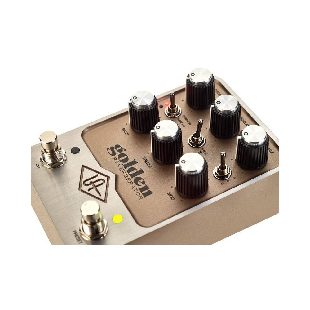Universal Audio Golden Reverb Pedal