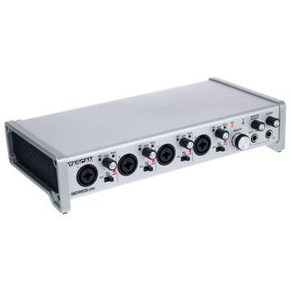 Tascam Series 208i USB audio/MIDI interface met DSP mixer