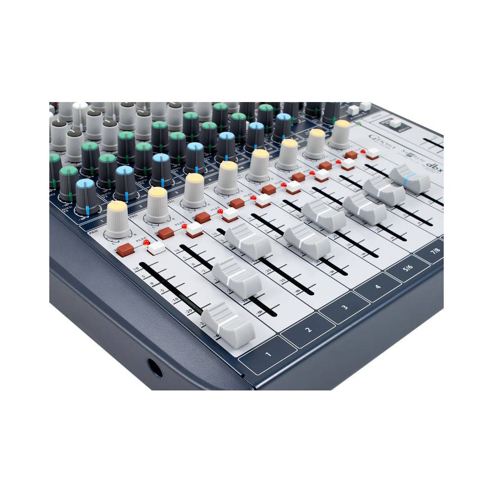 Soundcraft Signature 10 PA mixer met gratis AKG K52