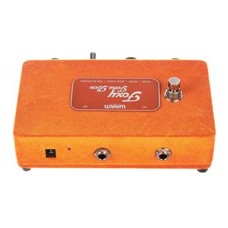 Warm Audio Foxy Tone Box fuzz pedaal