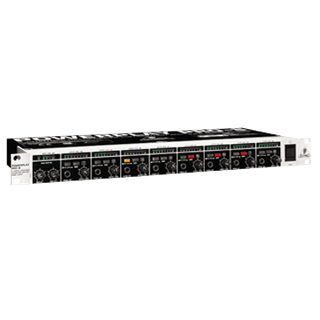 Behringer HA8000