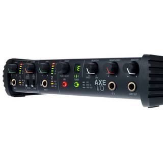 IK Multimedia AXE I/O USB audio interface