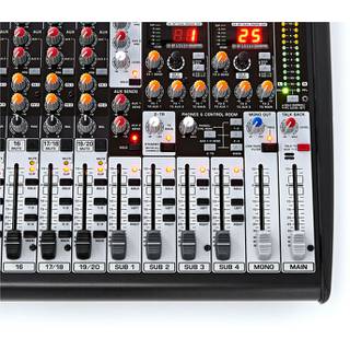 Behringer Eurodesk SX2442FX livemixer