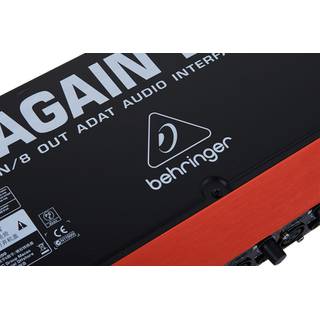 Behringer Ultragain Digital ADA8200 digitale converter