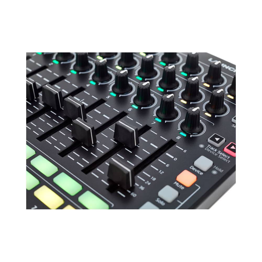 Novation Launch Control XL MIDI controller (zwart)