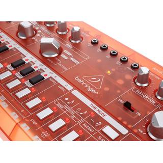 Behringer TD-3-TG Analog Bass Line Synthesizer