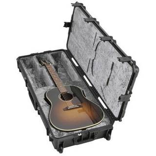 SKB iSeries 4217-18 waterdichte flightcase akoest. gitaar