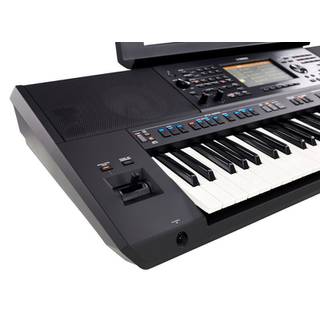 Yamaha PSR-SX900 workstation keyboard