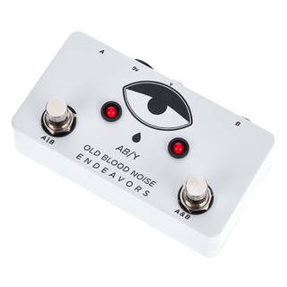 Old Blood Noise Endeavors Utility 2 AB/Y Switcher signaal splitter pedaal