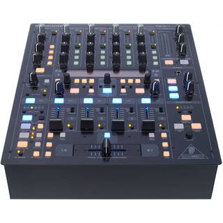 Behringer DDM4000 digitale DJ mixer