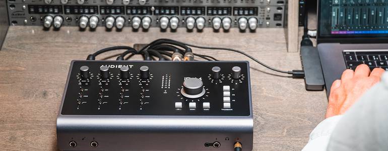 De nieuwe Audient iD44 MKII 20-in – 24out audio interface