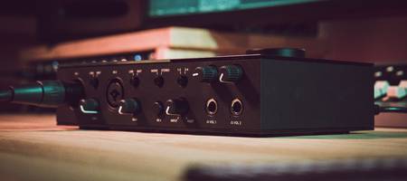 Review: Native Instruments KOMPLETE AUDIO 6 audio interface