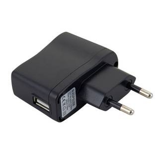 Adam Hall Universele USB voeding